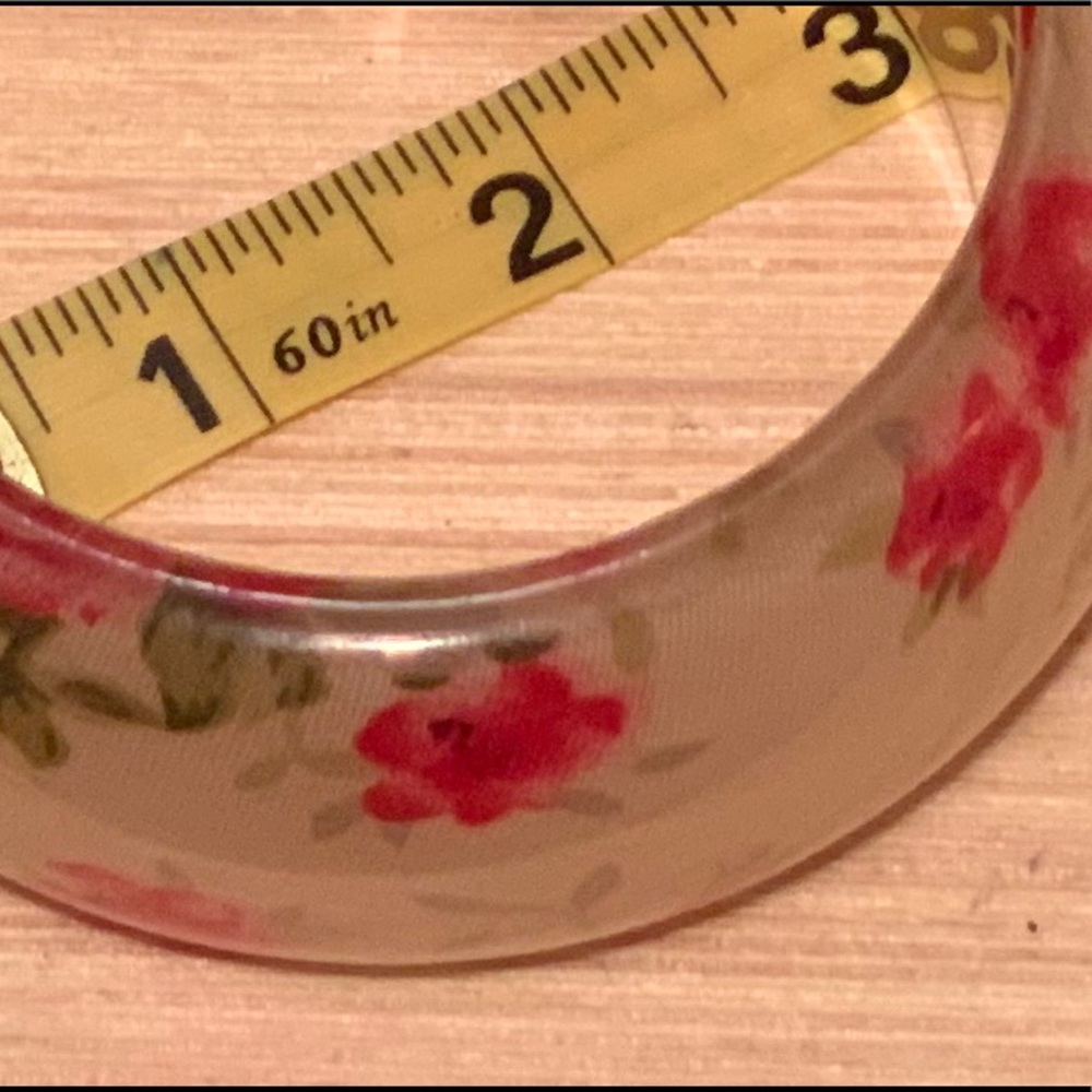 Chunky Boho Floral Resin Bangle - Picture 3 of 5